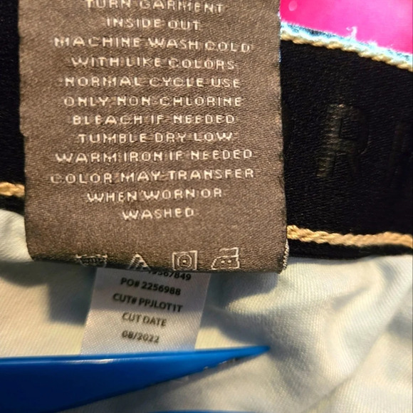 Torrid denim blue jeans flared bottom size 18T (tall) - Picture 12 of 13